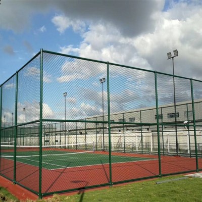 广州体育场勾花护栏网防攀爬网球场围网笼式足球场围网