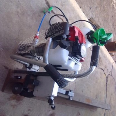 NZG-31内燃钢轨钻孔机具有蜗杆自锁夹轨机构