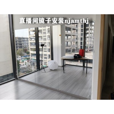 南京头号铁馆健身房